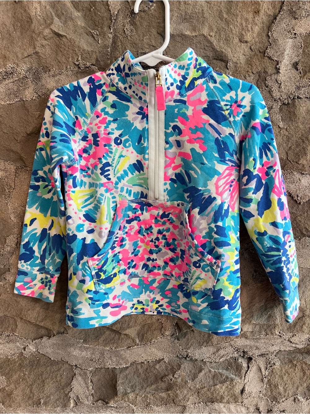 VGUC Lilly Pulitzer Girls size XS (2T-3T) Popover sweatshirt.